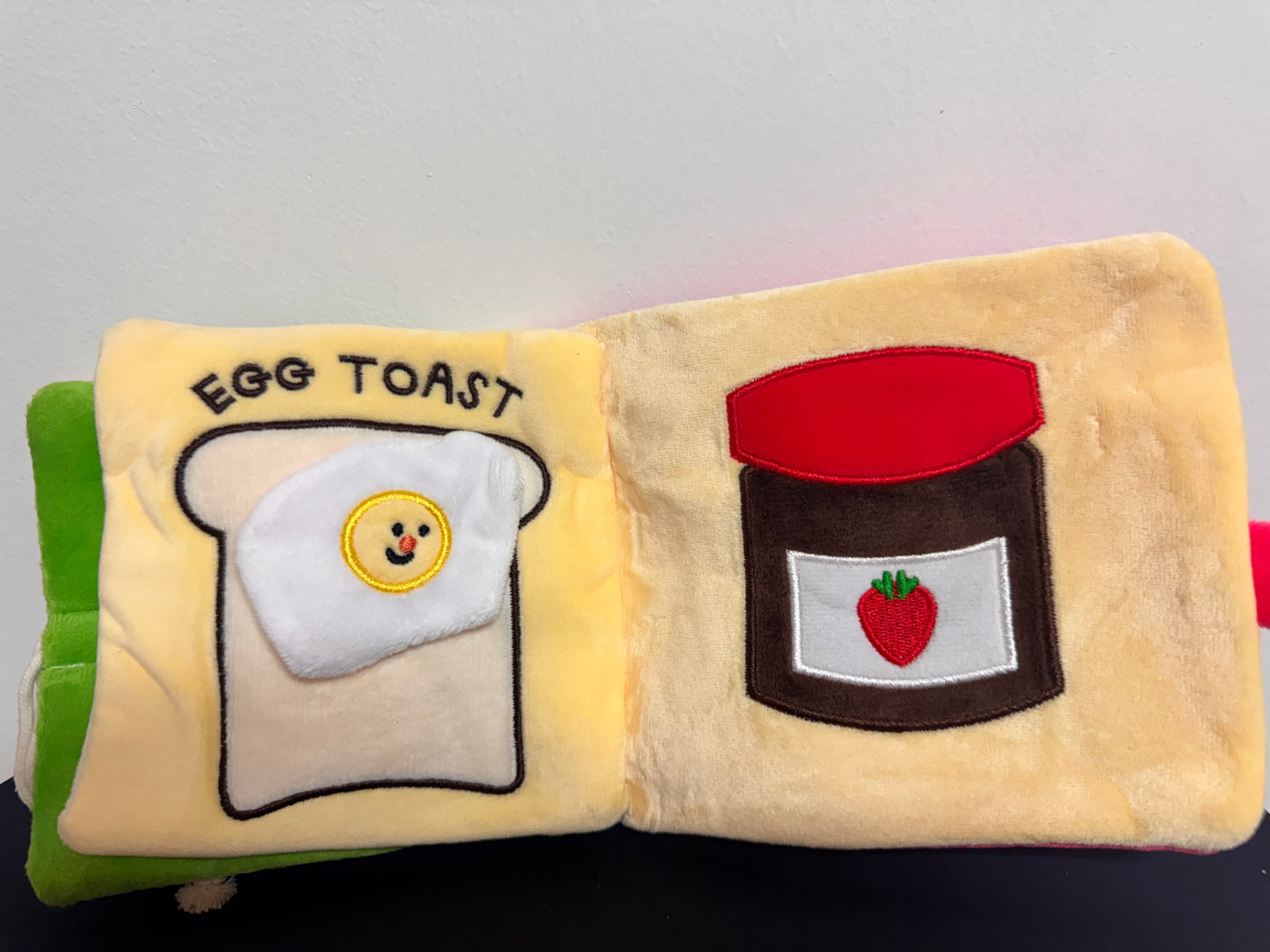 Cola's Snuffle Book – Interactive Puzzle Toy